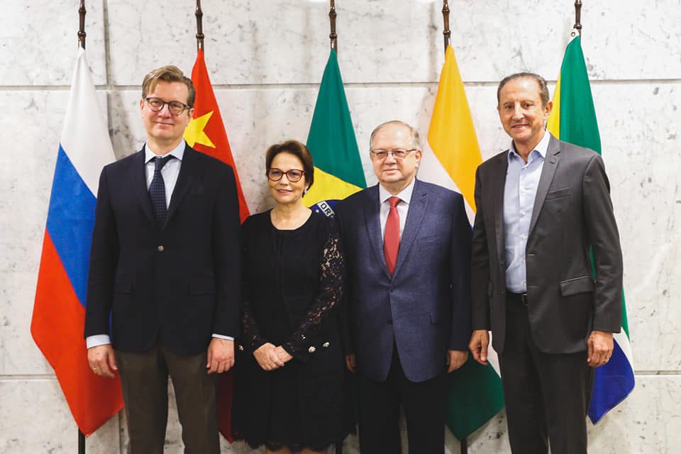 Tereza Cristina recebe ministros do Brics e defende interligação dos mercados globais de alimentos