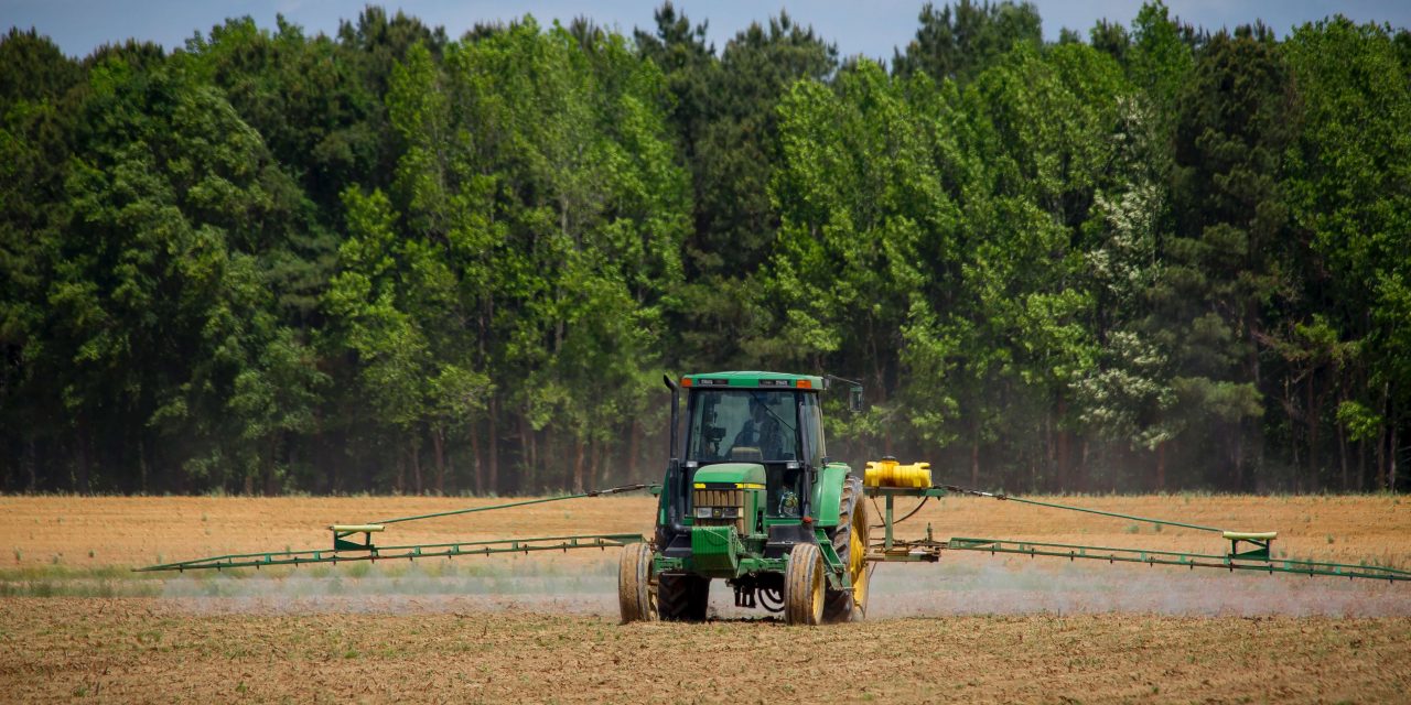 Ministério da Agricultura registra 63 novos defensivos agrícolas